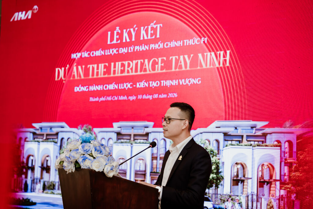 Ông Nguyễn Duy Tuân – Giám đốc đại lý Tani House, Đại diện Hệ thống Đại lý phân phối chia sẻ tại Lễ ký kết